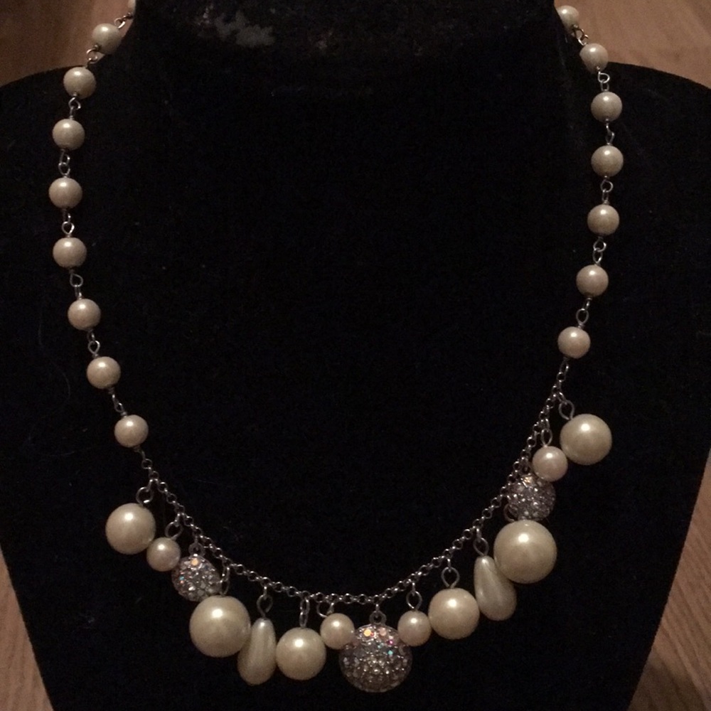 Vintage Carolee pearl and AB statement necklace